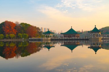 Tingtao Manzarası, Doğu Gölü, Wuhan, Hubei