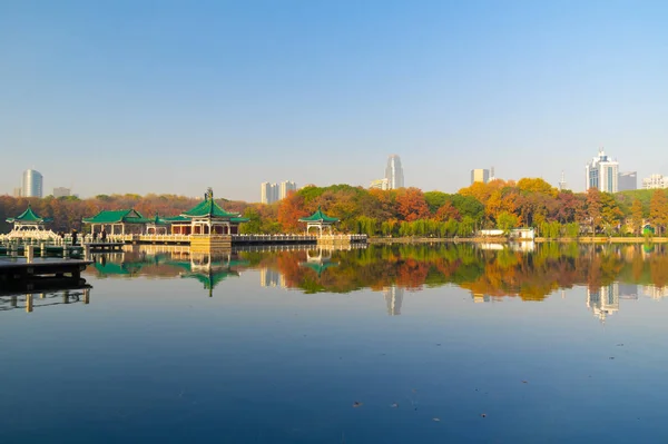 Pozdní Podzimní Scenérie Scénické Oblasti Tingtao East Lake Wuhan Hubei — Stock fotografie