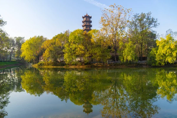 Paisajes Finales Otoño Del Parque Jiefang Wuhan Hubei China — Foto de Stock