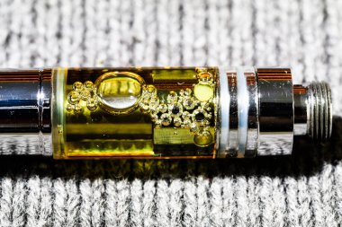 Vape kalem, Vaping esrar petrol, esrar Buharlaştırıcı 