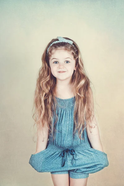 Five year old girl with long hair — Stock Photo, Image