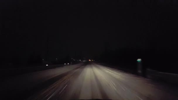 Conducteur Approchant Accident Circulation Alors Neigeait Sur Une Route Rurale — Video