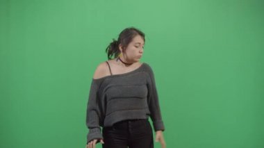 Kayıp Bir Şey Arayan Kadın