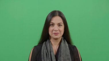 Bir kadın tarafından tokatlanan yanaklar.