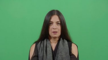 Yanakları Şişiren Kadın