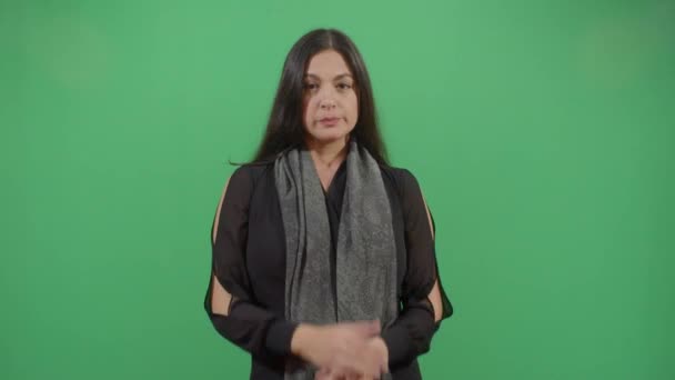 Žena, která vyjadřuje zmatek — Stock video