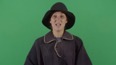 Kadın Sihirbaz Çığlık atıyor Çok Kızgın