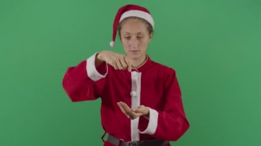 Kadın Noel Baba Para Sayıyor