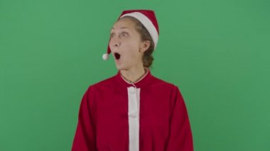 Kadın Noel Baba Şaşırmış görünüyor