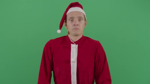 Lingua scoreggiare da un adulto uomo Babbo Natale — Video Stock