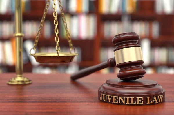 Çocuk Yasası. Gavel ve kelime Juvenile ses bloğunda