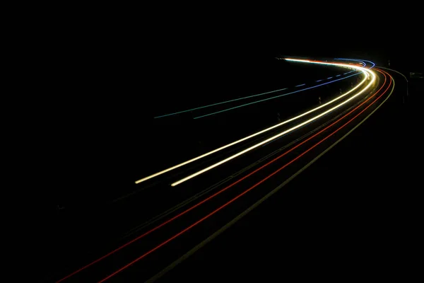 Luci di automobili con notte — Foto Stock