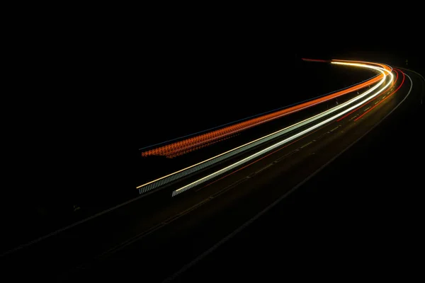Luci di automobili con notte — Foto Stock
