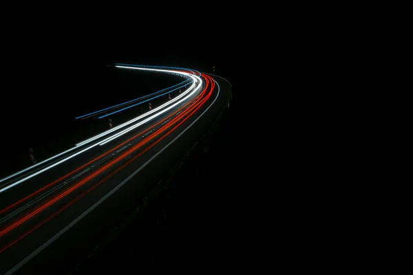 Lichter von Autos mit Nacht — Stockfoto