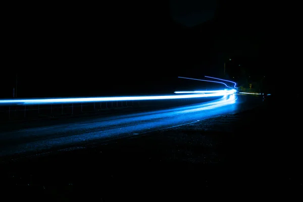 Luzes de carros com noite — Fotografia de Stock