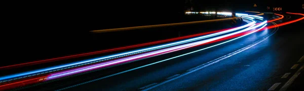 Luzes de carros com noite. — Fotografia de Stock