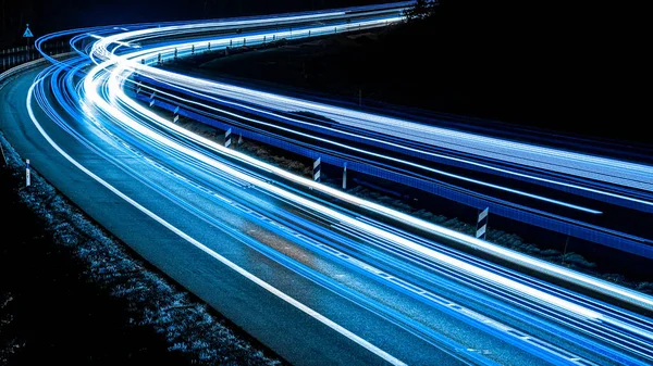 Feux Voiture Bleus Nuit Longue Exposition Photos De Stock Libres De Droits