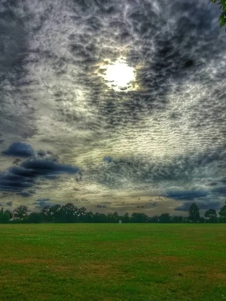 Nubes Cielo Sol Prado —  Fotos de Stock