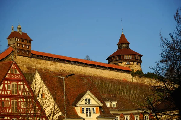 Blick Vom Marktplatz Hoch Zur Esslinger Burg — Stok fotoğraf