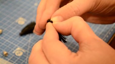  Gerçek deriyle çalış.