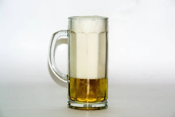 Mok Met Bier Achtergrond Voor Het Ontwerp — Stockfoto