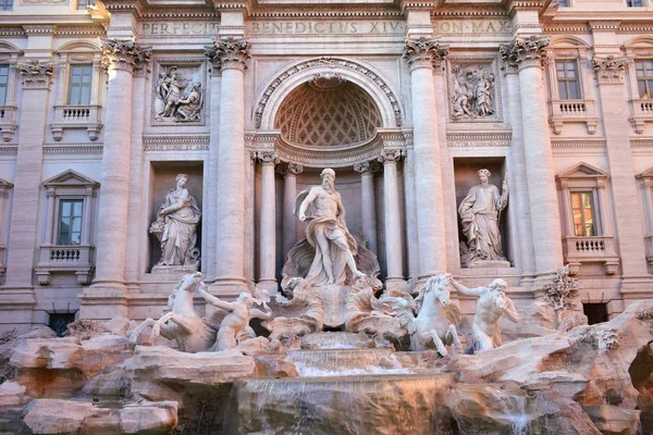 Fontana Trevi Naplementekor Róma Olaszország — Stock Fotó