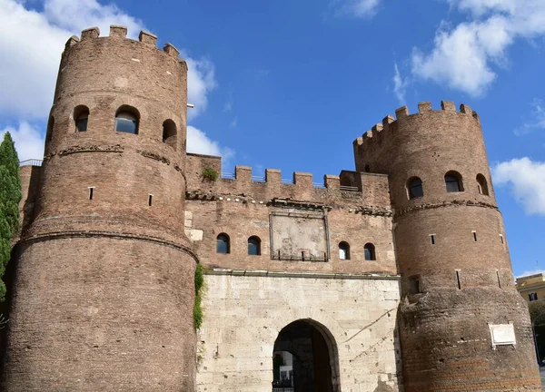 Porta San Paolo Nelle Mura Aureliane Roma Italia — Foto Stock