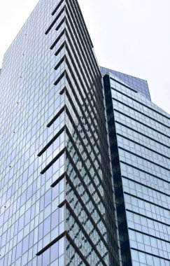 La Defense Paris 'in iş bölgesinde modern mimari örneği. Paris, Fransa. 15 Ağustos 2018.