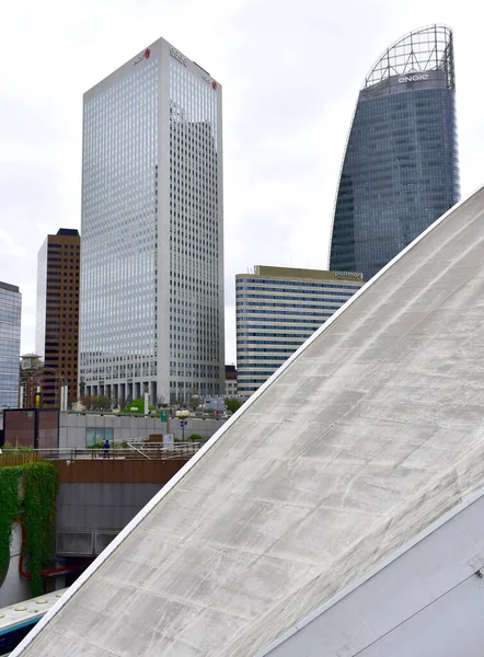 Defense Parisian商业区的现代建筑样本 法国巴黎 2018年8月15日 — 图库照片