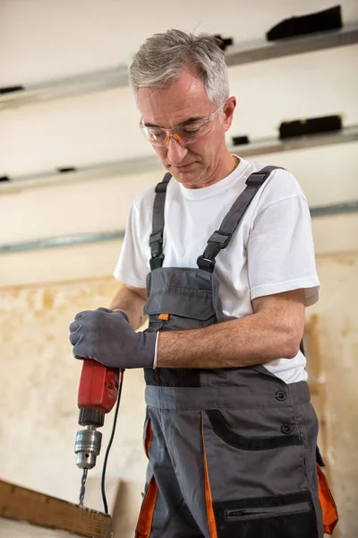 Marangoz matkaplar eski kapılar tazminat kullanılır.