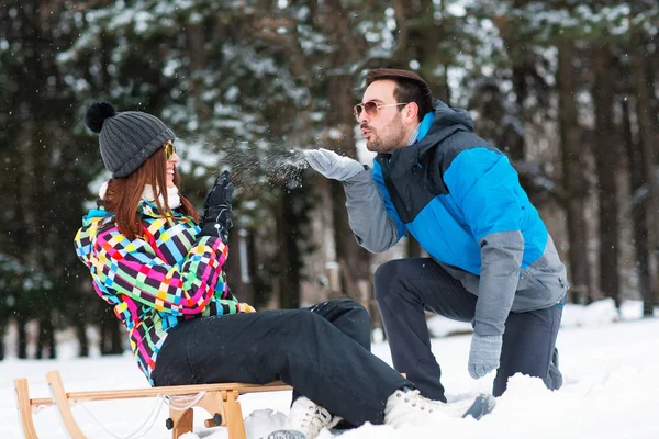 Winter fun for couple — Stock Photo, Image