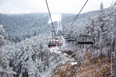 Cableway leading towards a ski track 
