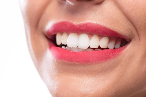 Lesklé Bílé Zuby Krásný Úsměv Pro Udržení Dobré Ústní Hygieny — Stock fotografie