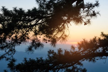 Akşamları gün batımı