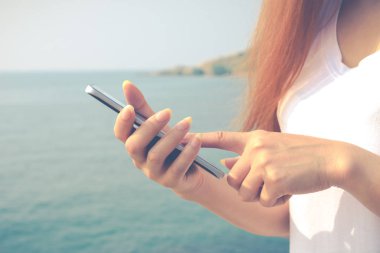 cep telefon üzerinde işaret 