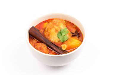 Körili tavuk massaman