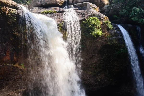 Haew Suwat Waterfall — Stock Photo, Image