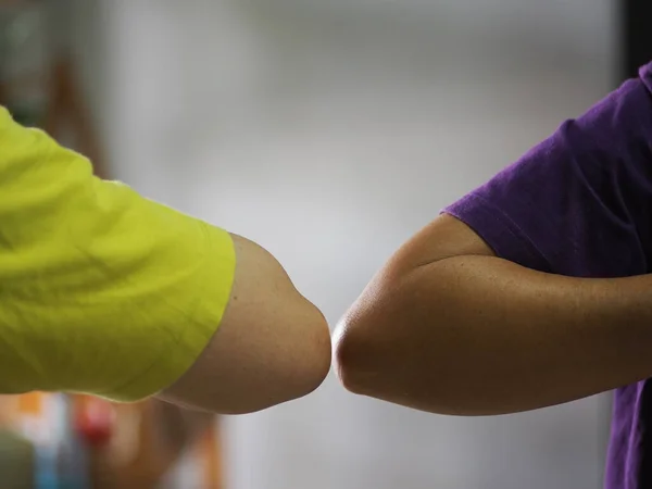 Alternative Handshakes Elbow Bump Greeting Situation Epidemic Covid Coronavirus — Stock Photo, Image