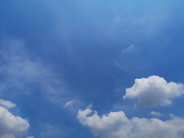 Nuages Blancs Dans Ciel Bleu Fond Naturel Bel Espace Nature — Photo