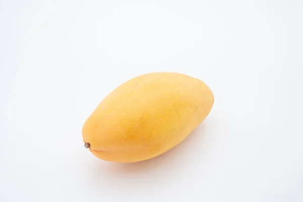 Close One Ripe Yellow Mango Popular Fruit Slices Product Isolated — Stock Photo, Image