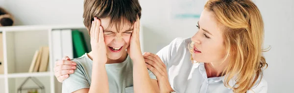 Panoramic Shot Irritated Kid Dyslexia Child Psychologist Calming Him — Stock Photo, Image