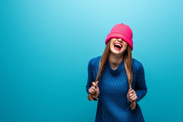 Funny Laughing Woman Knitted Sweater Pink Hat Eyes Isolated Blue — Stock Photo, Image