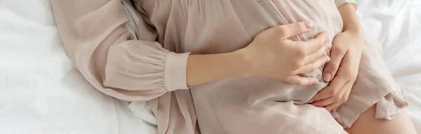 Partial View Pregnant Girl Nightie Touching Tummy While Resting Bed — Stock Photo, Image