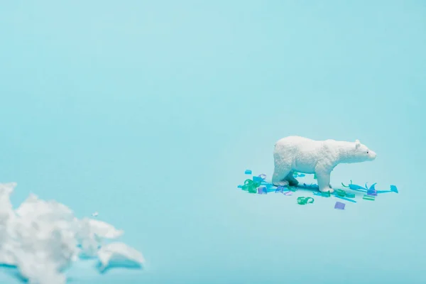 Selective Focus Toy Polar Bear Polyethylene Plastic Pieces Blue Background — Stock Photo, Image