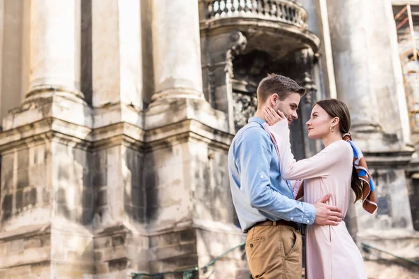 Beautiful Young Woman Touching Face Happy Boyfriend While Standing Ancient — Stock Photo, Image