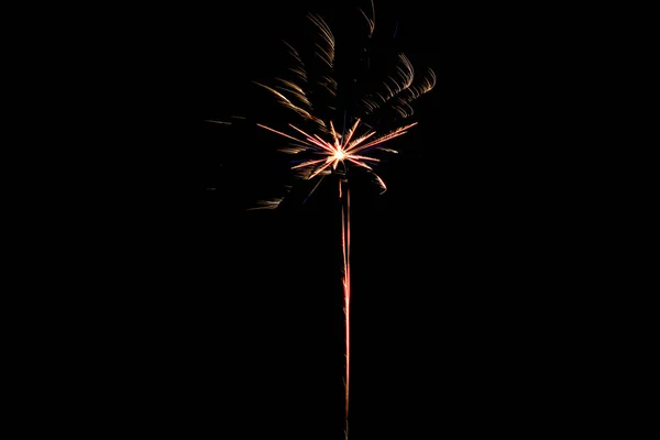 Fogo Artifício Festivo Vermelho Festa Isolado Preto — Fotografia de Stock