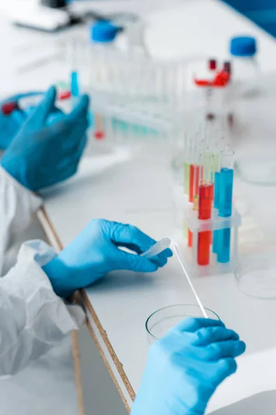 Cropped View Scientists Latex Gloves Doing Dna Test Lab — Stock Photo, Image