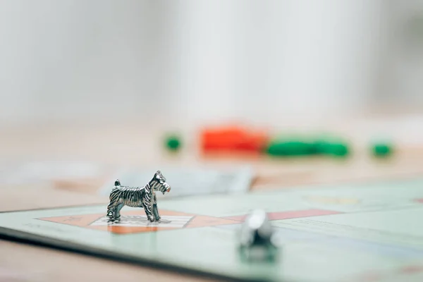 Kyiv Ukraine November 2019 Selective Focus Playing Figures Monopoly Board — Stock Photo, Image