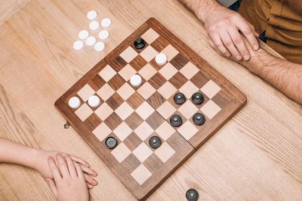 High Angle View Man Woman Playing Checkers Wooden Table — Stock Photo, Image