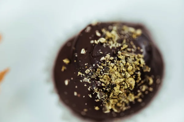 Close Tasty Chocolate Ball Pistachio Powder — Stock Photo, Image